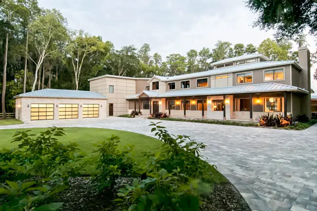 Avante® Aluminum Glass garage door by Clopay