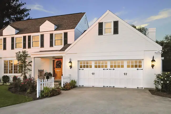 Reserve® Wood Collection - Semi-Custom Series garage door by Clopay