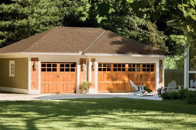 Reserve® Wood Collection - Semi-Custom Series garage door by Clopay
