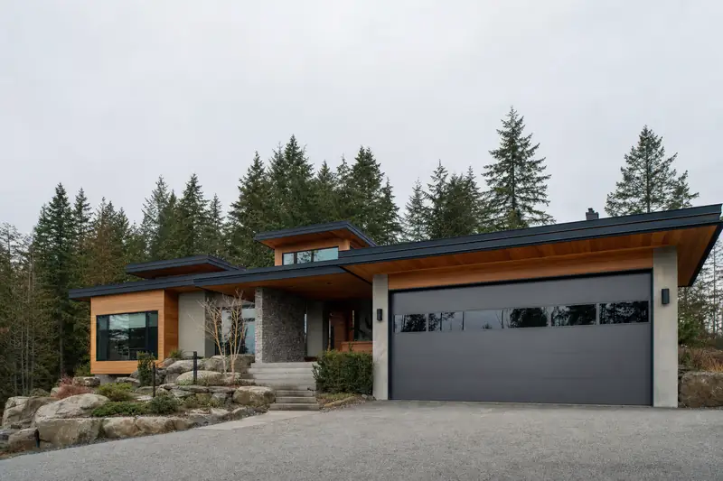 Modern flush steel
